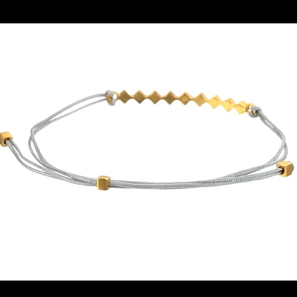 jules smith // delicate gray pavé cord bracelet - Picture 4 of 7